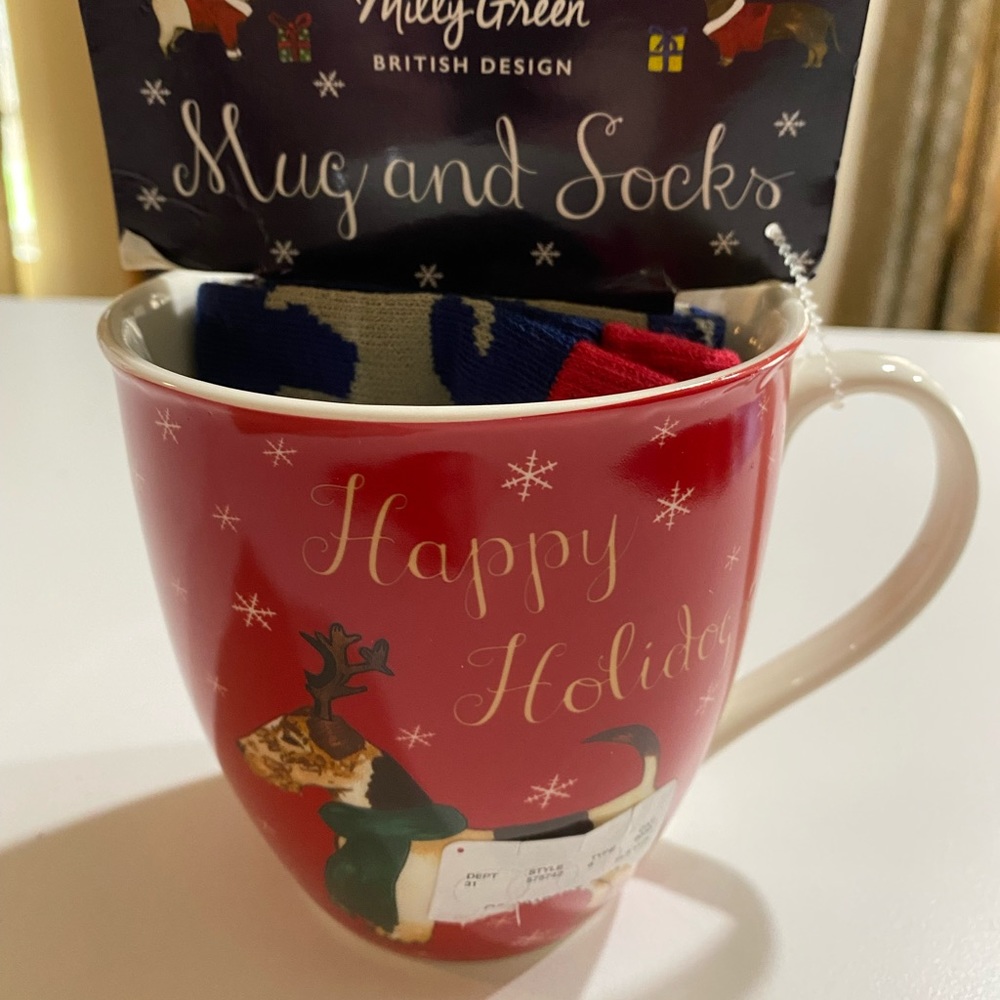**SOLD** NWT Milly Green Christmas dog mug and sock set.